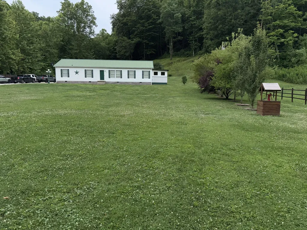75 Cornwell Station Road Frenchburg KY 40322