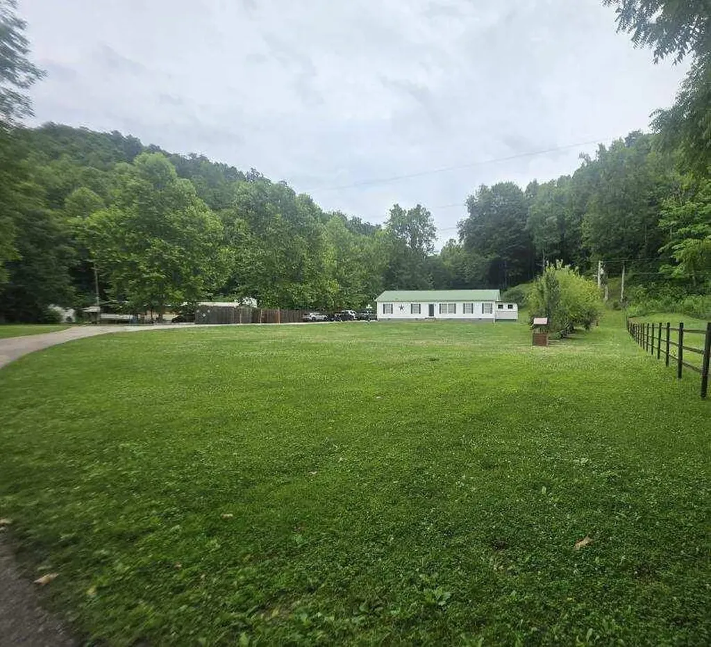 75 Cornwell Station Road Frenchburg KY 40322