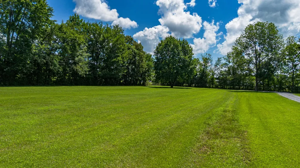 2585 John L Puryear Drive Paducah KY 42003