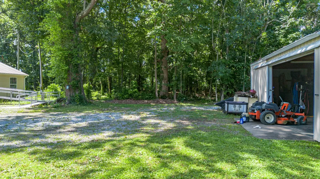 2585 John L Puryear Drive Paducah KY 42003