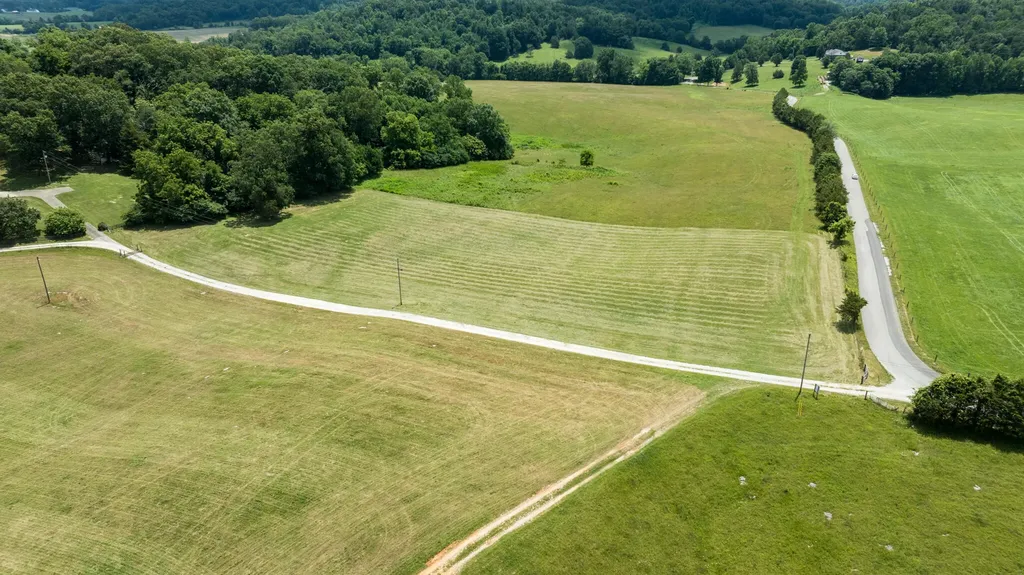 16, 32, 70 & 94 Maggie Way Somerset KY 42503