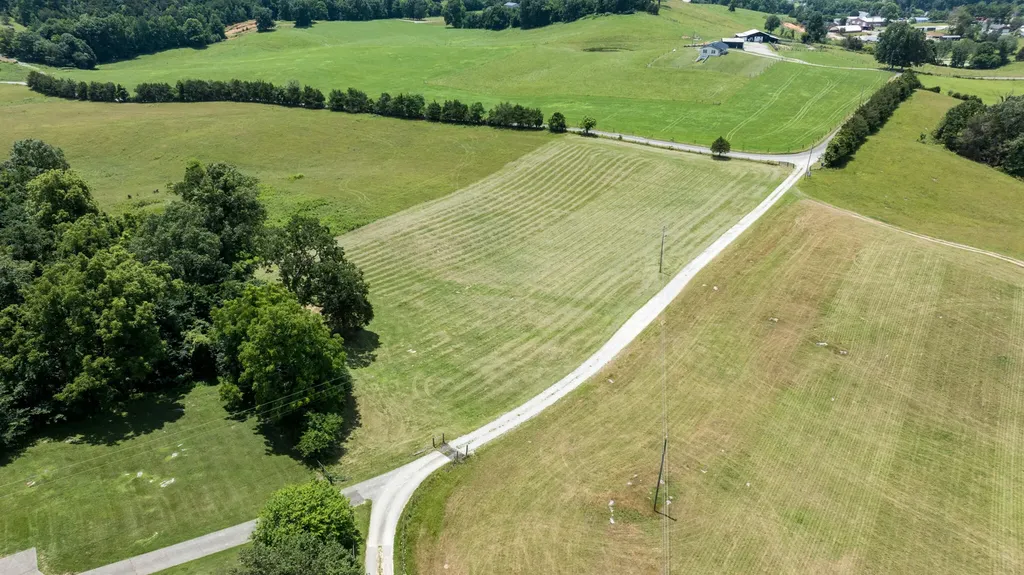 16, 32, 70 & 94 Maggie Way Somerset KY 42503