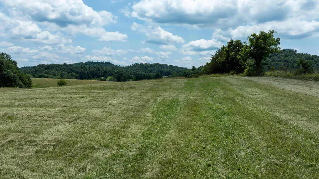 16 Maggie Way Somerset KY 42503