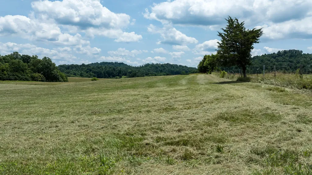 16 Maggie Way Somerset KY 42503