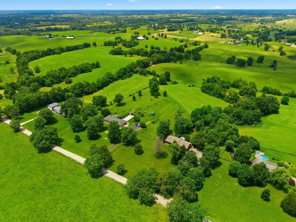 1661 Waterworks Road Winchester KY 40391