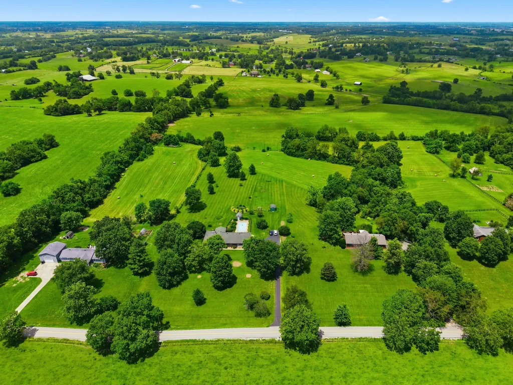 1661 Waterworks Road Winchester KY 40391