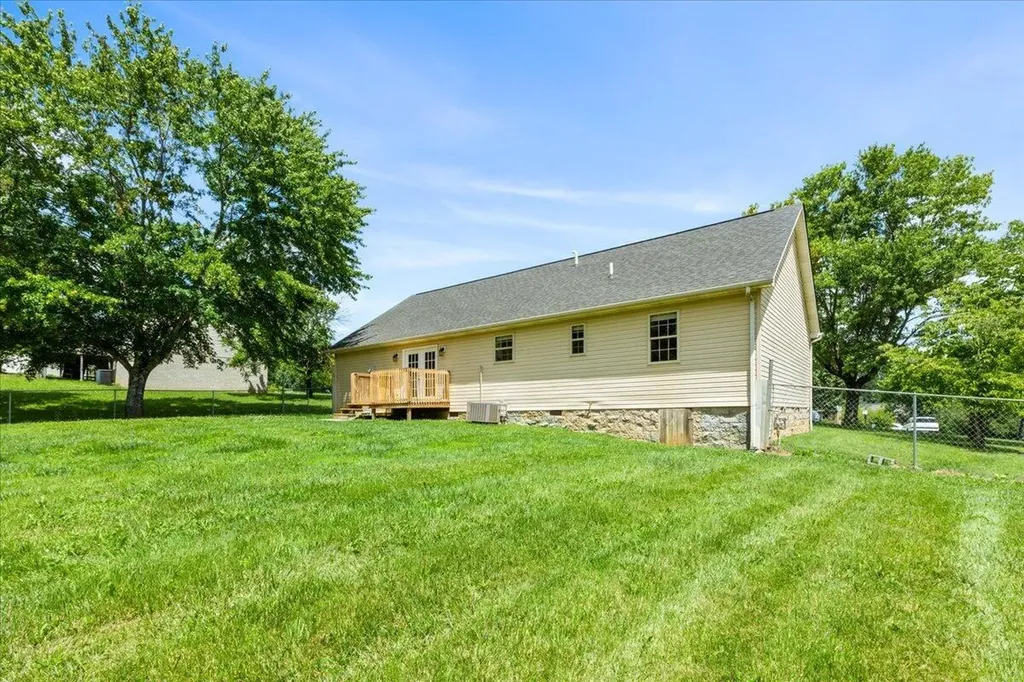 94 Alder Court London KY 40744