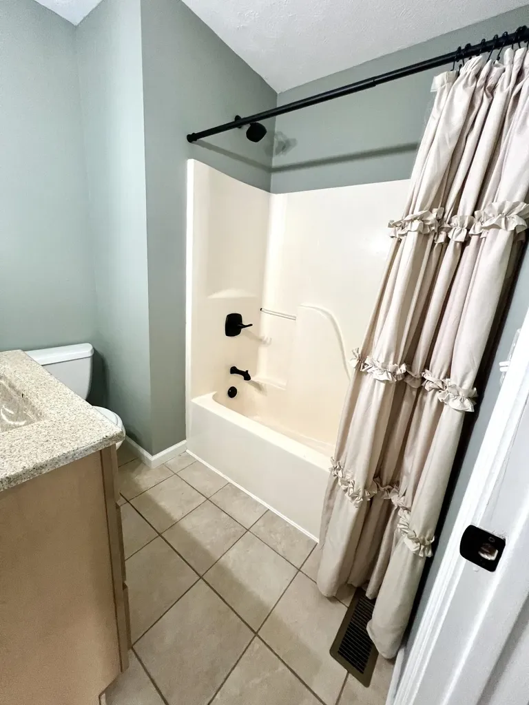 94 Alder Court London KY 40744