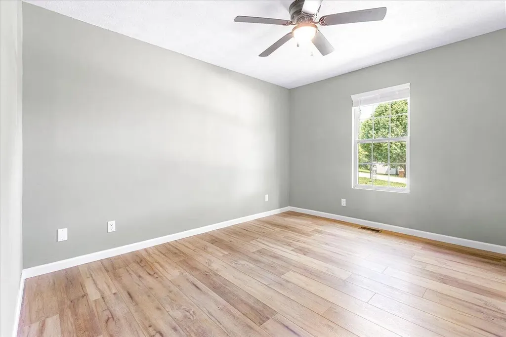 94 Alder Court London KY 40744