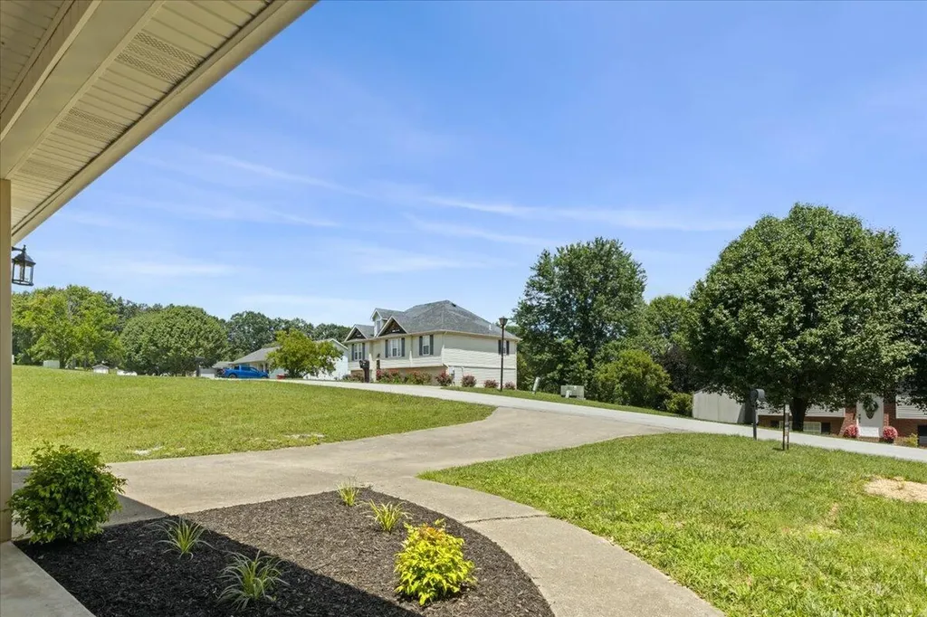 94 Alder Court London KY 40744