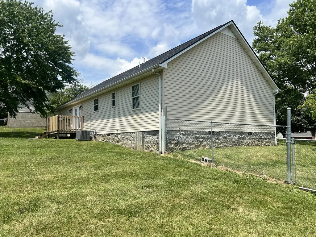 94 Alder Court London KY 40744