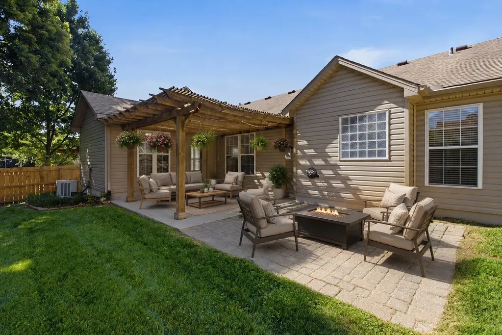 2752 Jessica Lane Lexington KY 40511