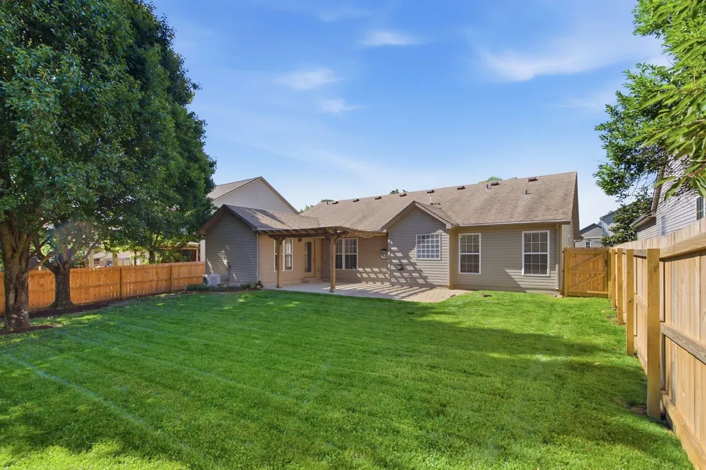 2752 Jessica Lane Lexington KY 40511