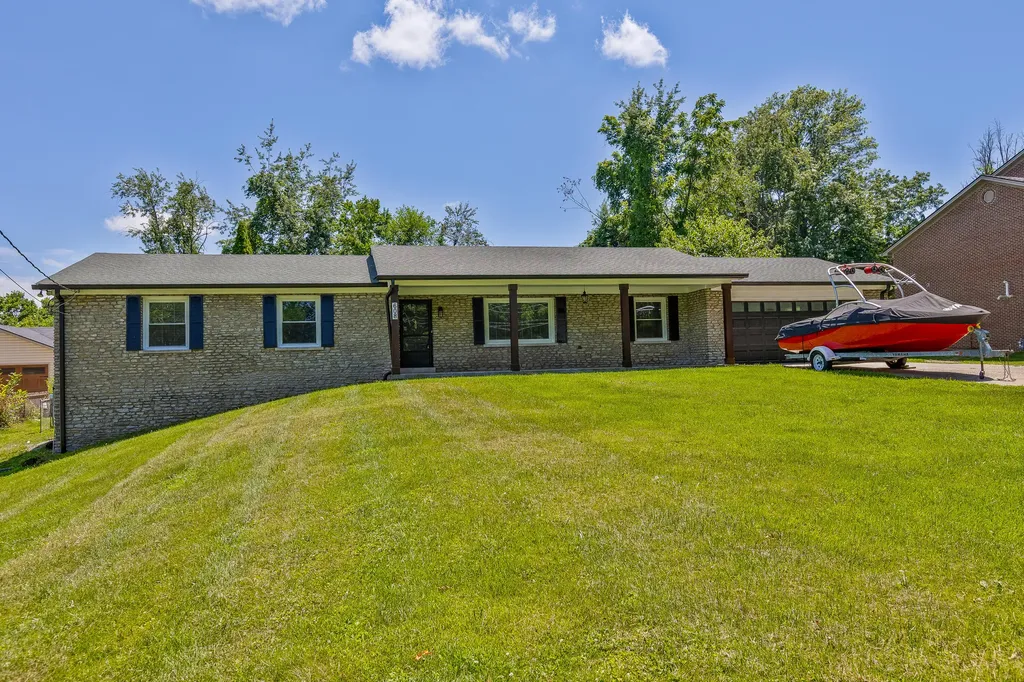 608 Colby Road Winchester KY 40391