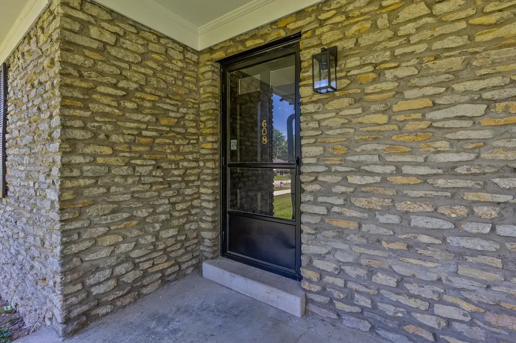 608 Colby Road Winchester KY 40391