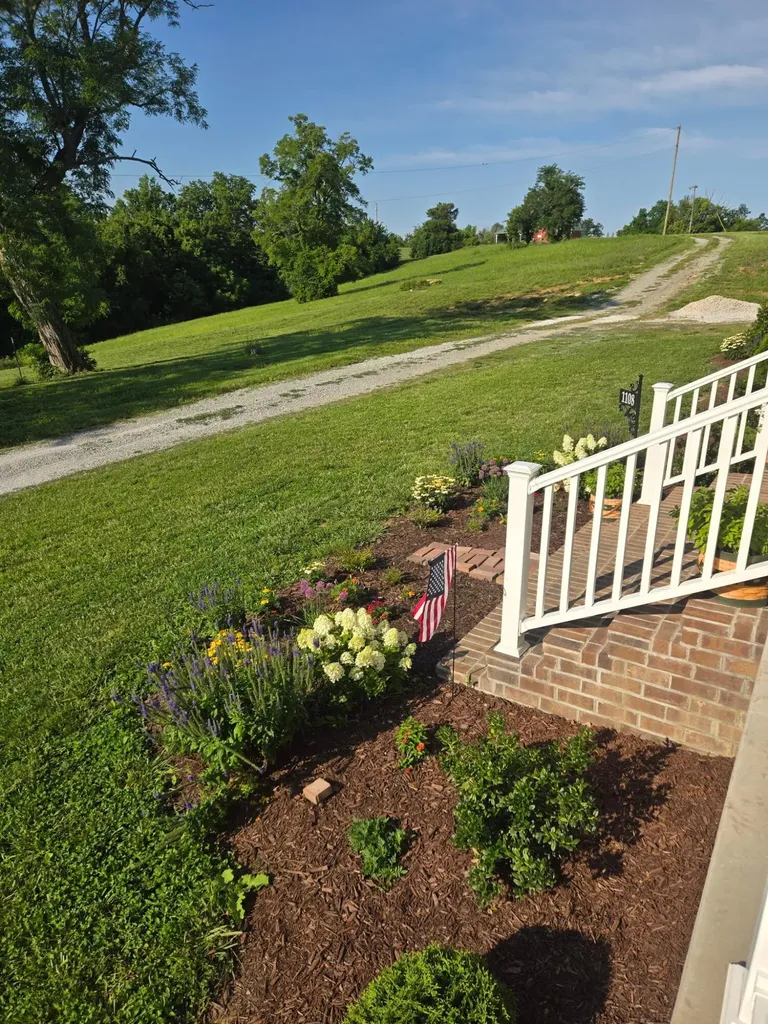 1108 Old Railroad Grade Road Lancaster KY 40444