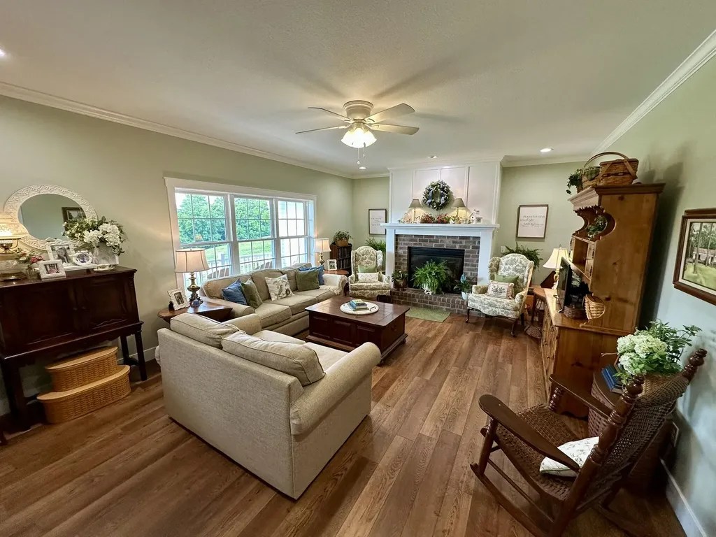 1108 Old Railroad Grade Road Lancaster KY 40444