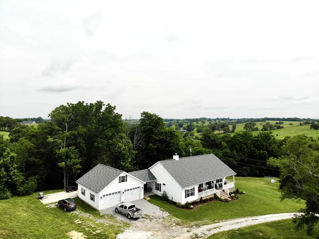 1108 Old Railroad Grade Road Lancaster KY 40444