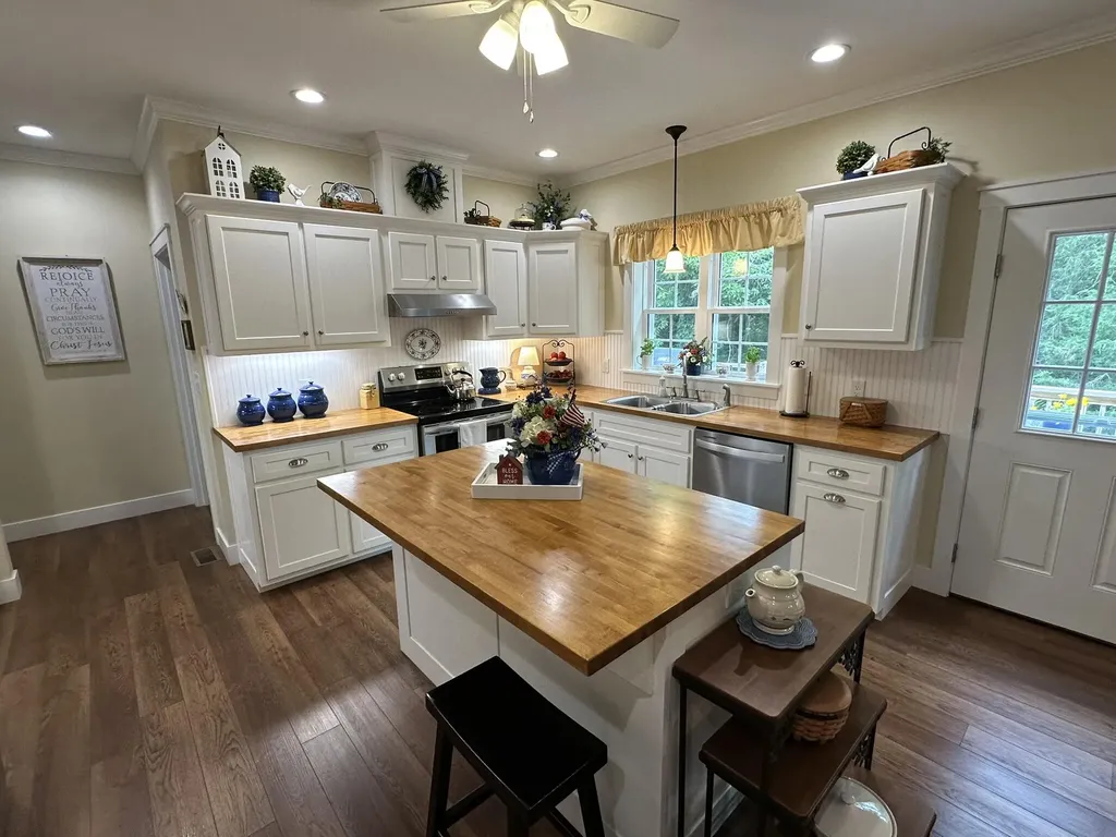 1108 Old Railroad Grade Road Lancaster KY 40444