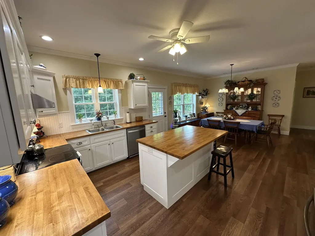 1108 Old Railroad Grade Road Lancaster KY 40444