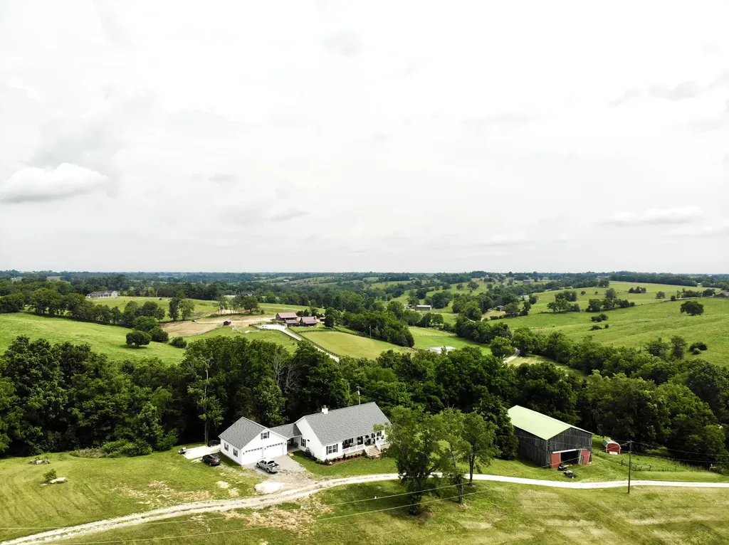 1108 Old Railroad Grade Road Lancaster KY 40444