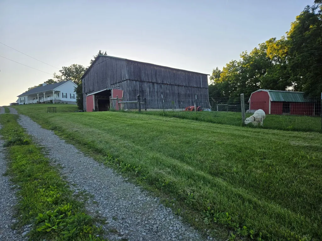 1108 Old Railroad Grade Road Lancaster KY 40444
