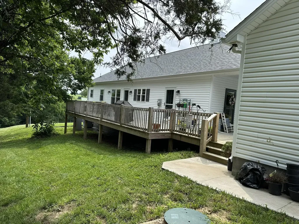 1108 Old Railroad Grade Road Lancaster KY 40444