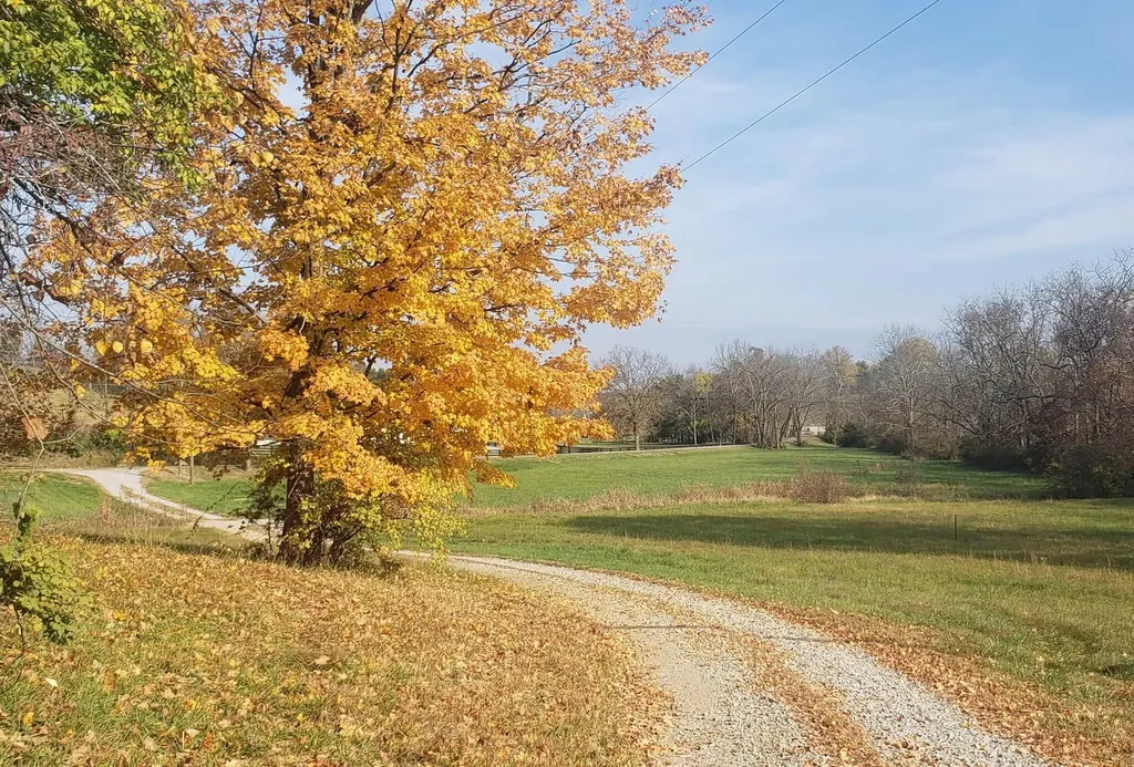 1108 Old Railroad Grade Road Lancaster KY 40444