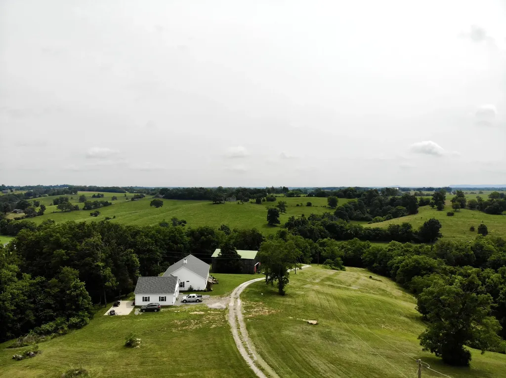 1108 Old Railroad Grade Road Lancaster KY 40444
