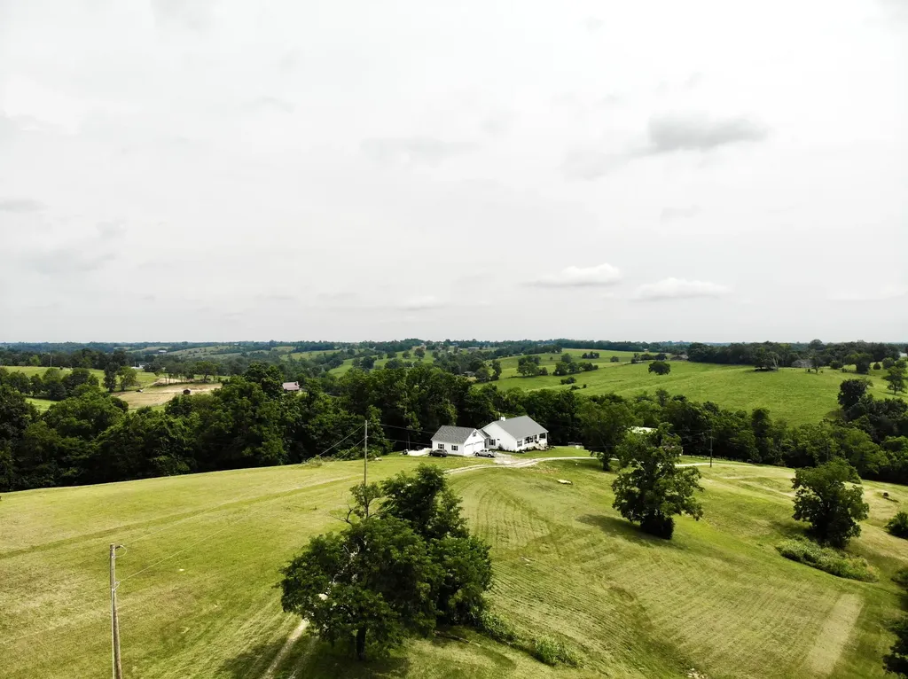 1108 Old Railroad Grade Road Lancaster KY 40444