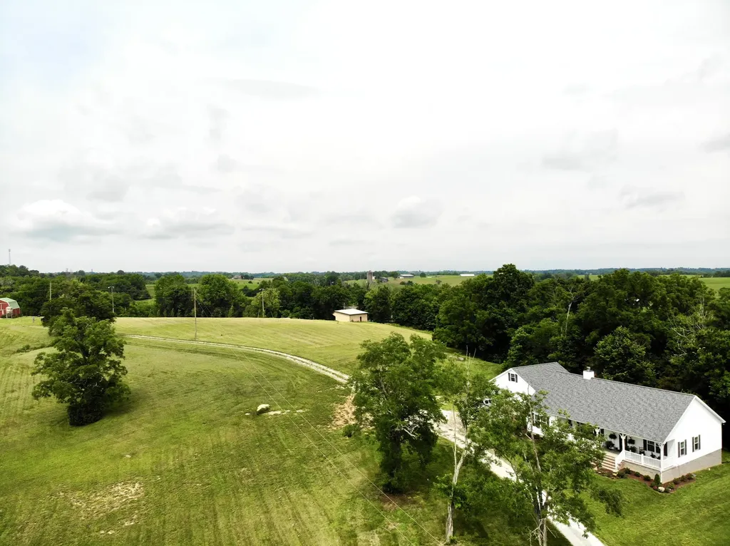 1108 Old Railroad Grade Road Lancaster KY 40444