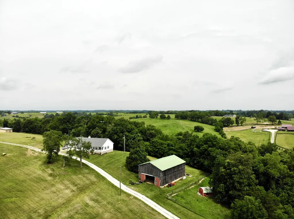 1108 Old Railroad Grade Road Lancaster KY 40444