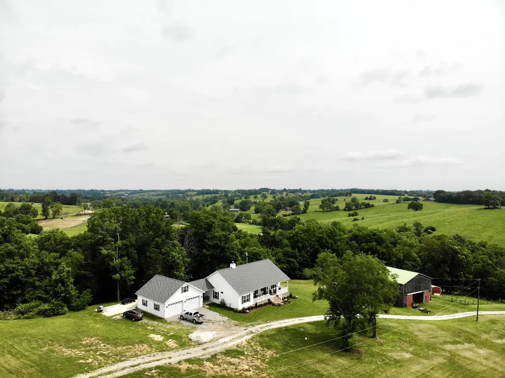1108 Old Railroad Grade Road Lancaster KY 40444