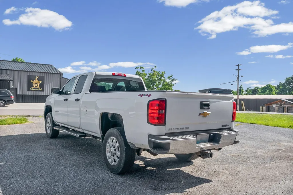 2304 Dawson Springs Road Hopkinsville KY 42240