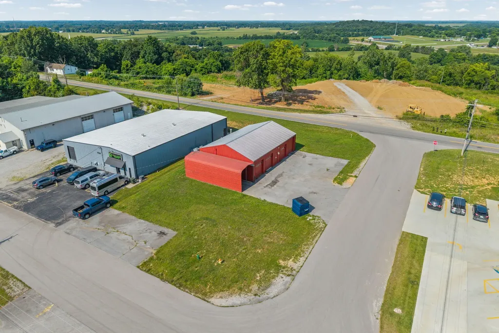 2304 Dawson Springs Road Hopkinsville KY 42240