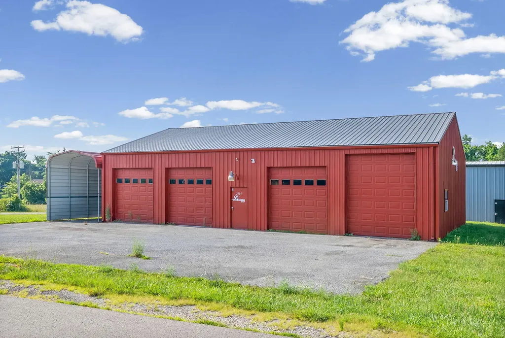 2304 Dawson Springs Road Hopkinsville KY 42240