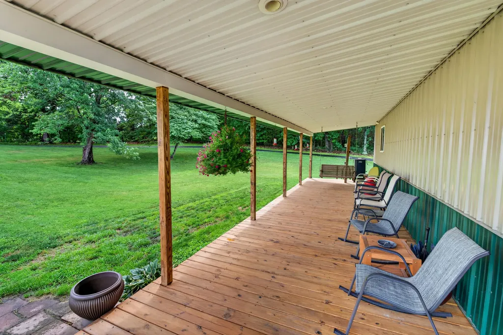 848 Paradise Road Grand Rivers KY 42045