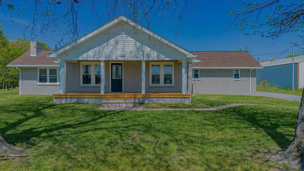 330 E M Hurley Road Calvert City KY 42029