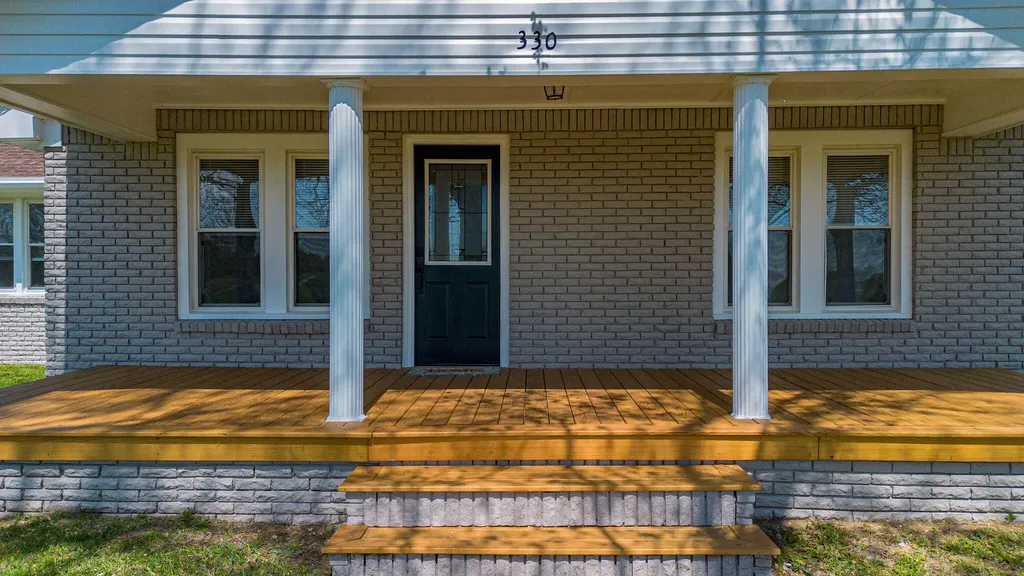 330 E M Hurley Road Calvert City KY 42029