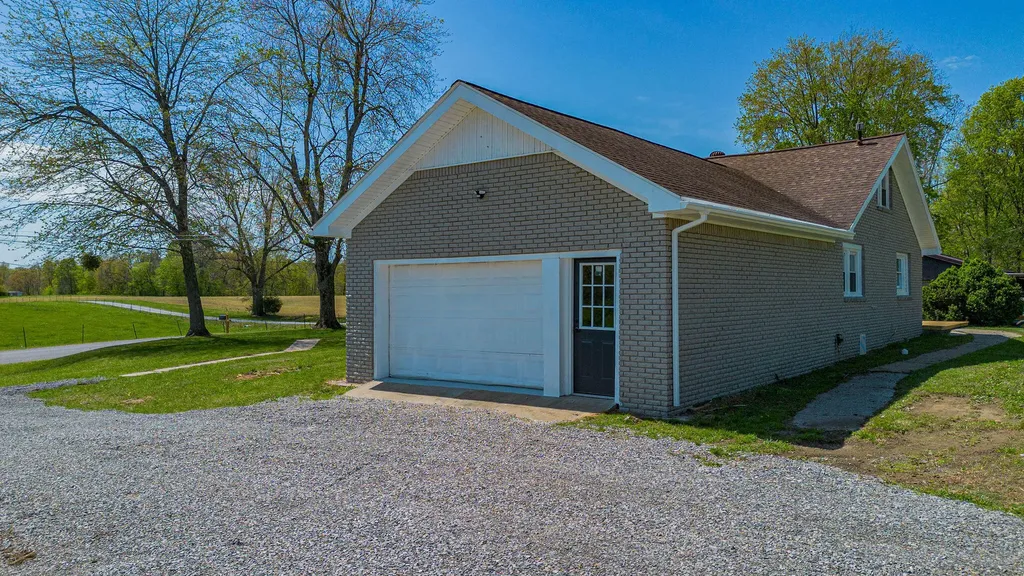 330 E M Hurley Road Calvert City KY 42029
