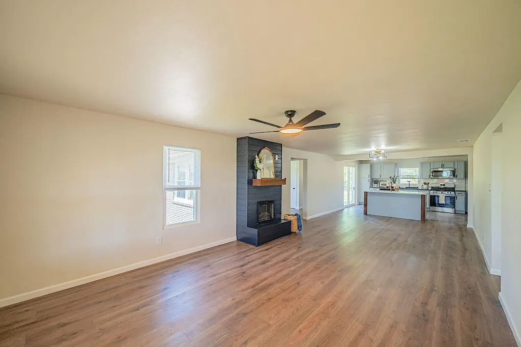 330 E M Hurley Road Calvert City KY 42029