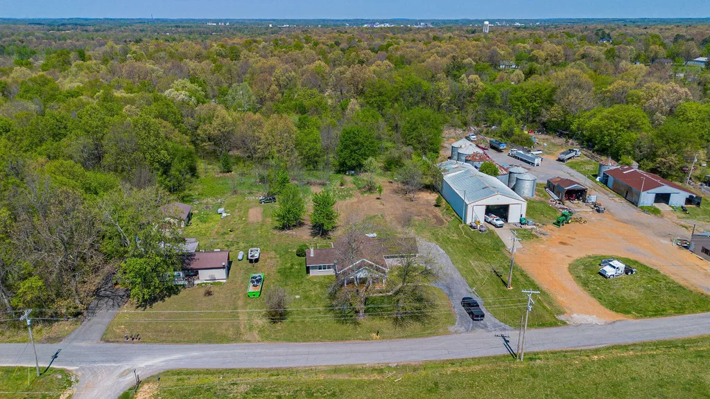 330 E M Hurley Road Calvert City KY 42029