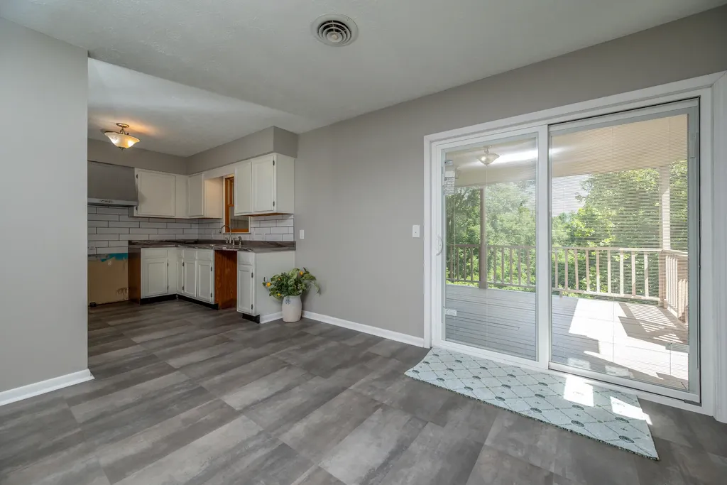 110 Keeton Avenue West Liberty KY 41472