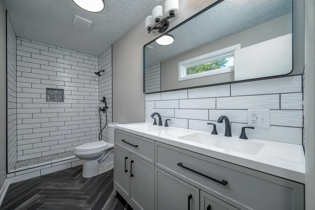 110 Keeton Avenue West Liberty KY 41472