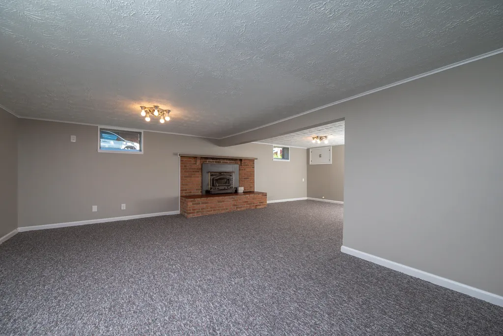 110 Keeton Avenue West Liberty KY 41472