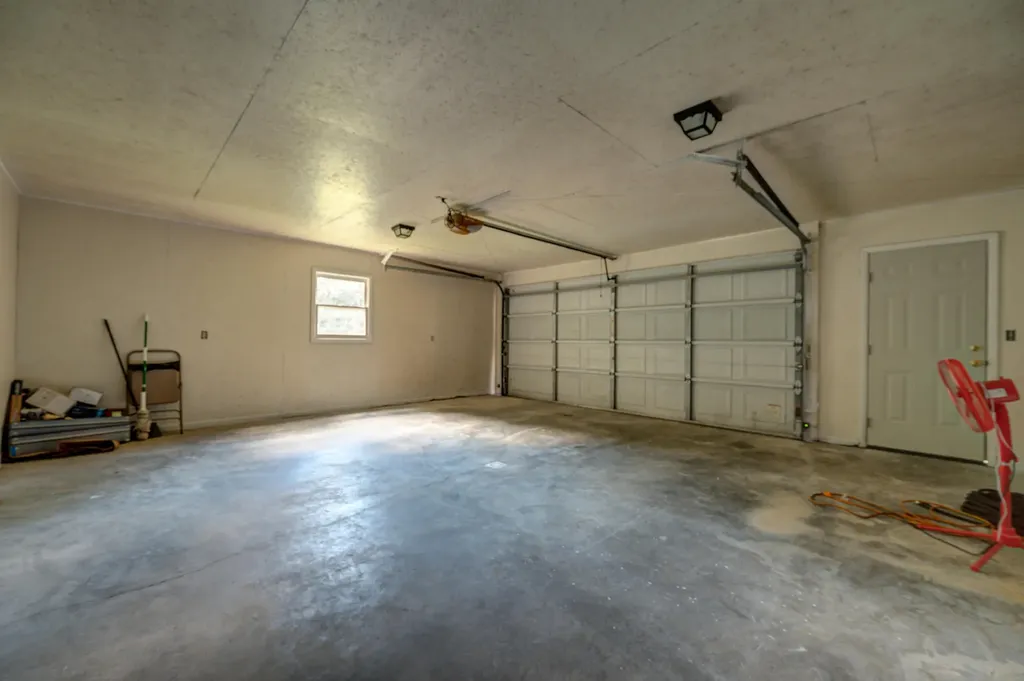 110 Keeton Avenue West Liberty KY 41472