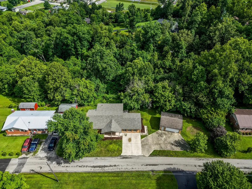 110 Keeton Avenue West Liberty KY 41472