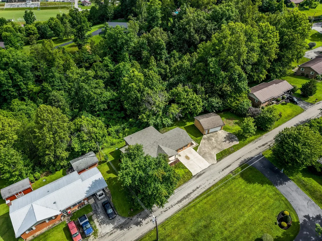 110 Keeton Avenue West Liberty KY 41472