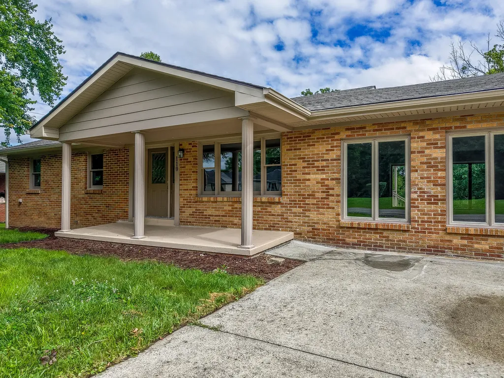 110 Keeton Avenue West Liberty KY 41472