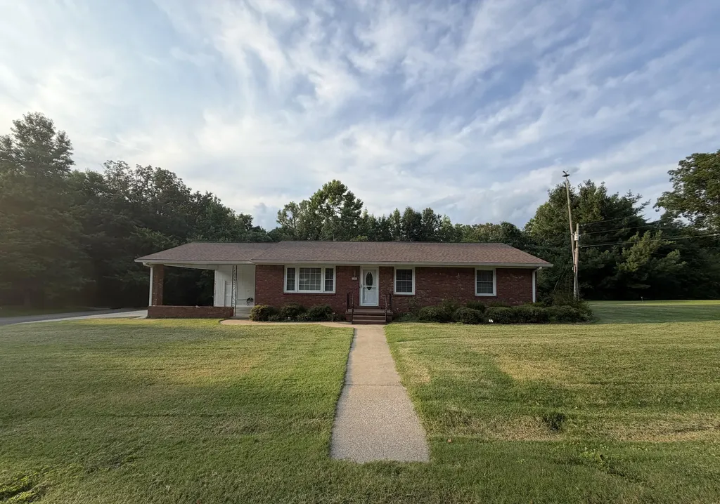 296 Barber Road Clinton KY 42031
